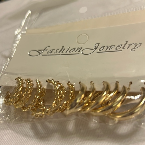 NWT, 1 “ golden hoops, set of 6 pairs, see pics - Picture 3 of 3